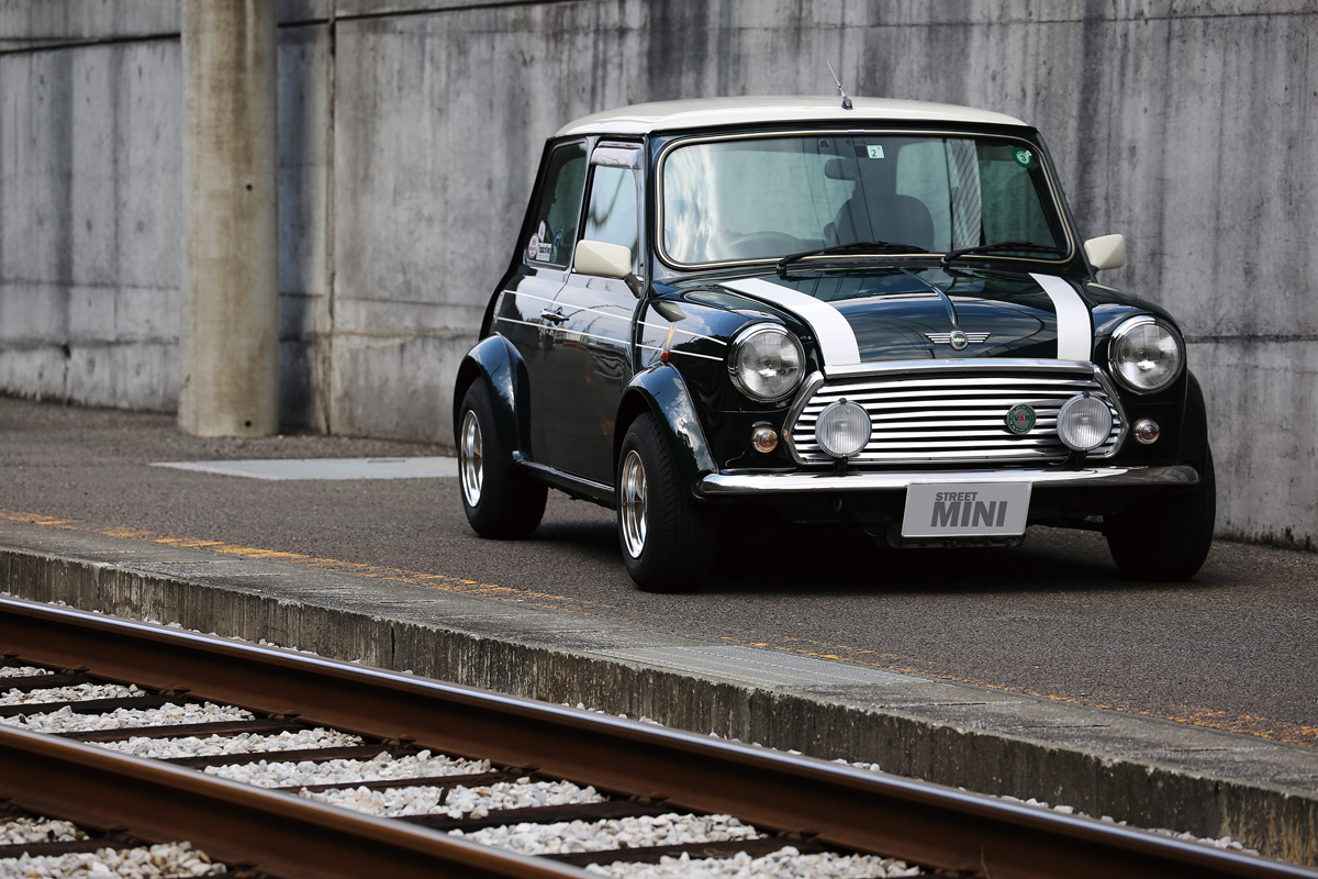 ローバー　ミニ　BRITISH MINI TRAD ホイール　12インチ ローバー ミニ BRITISH MINI TRAD ホイール 12インチ - メルカリ