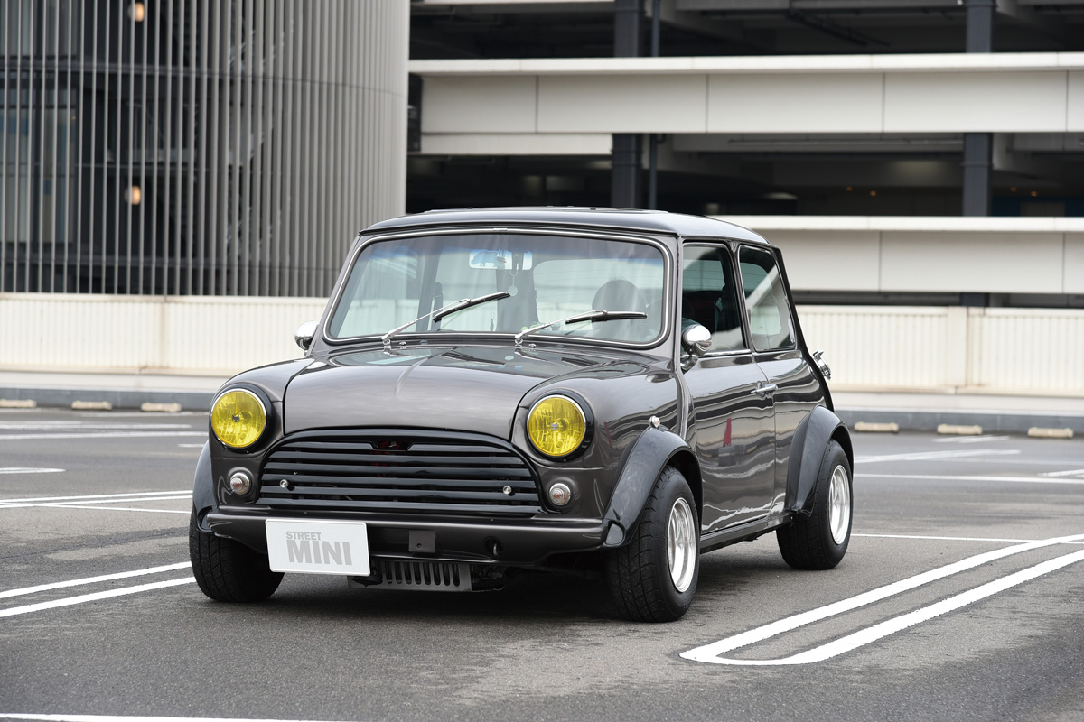 ローバーミニ ミニ好きの父をもつオーナーが駆るカフェレーサー【STM